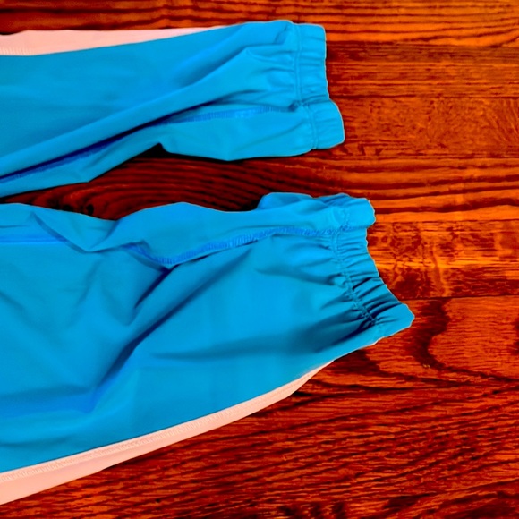 Turquoise blue Lululemon joggers size 4 - Picture 2 of 6